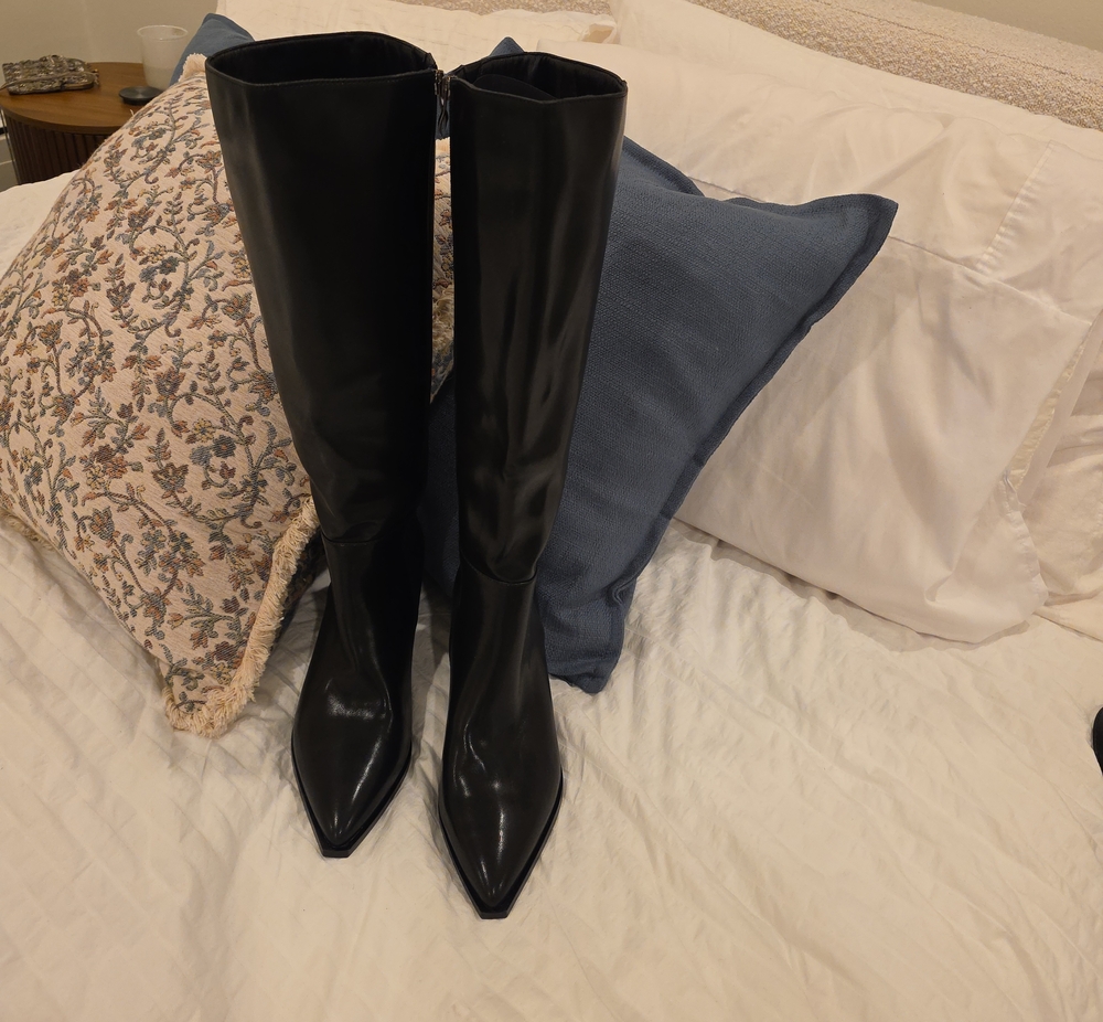 New - Black Knee-High Pointed Toe Leather Boots